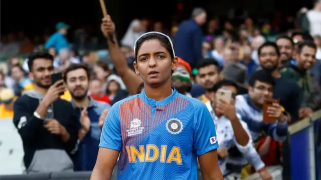 భారత జట్టు కెప్టెన్ హర్మన్ ప్రీత్ కౌర్