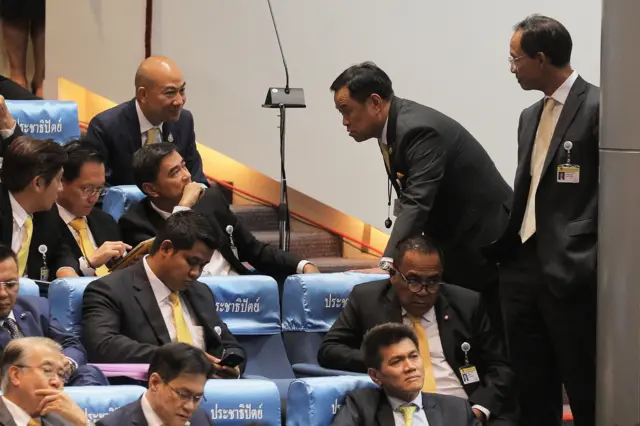 อนุทิน มาร์ค