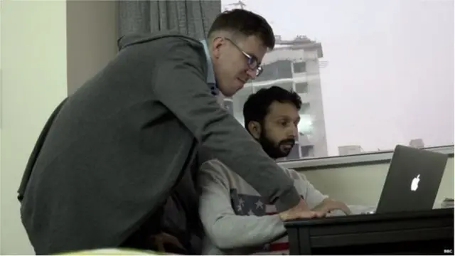 ہریش، ایلیکس