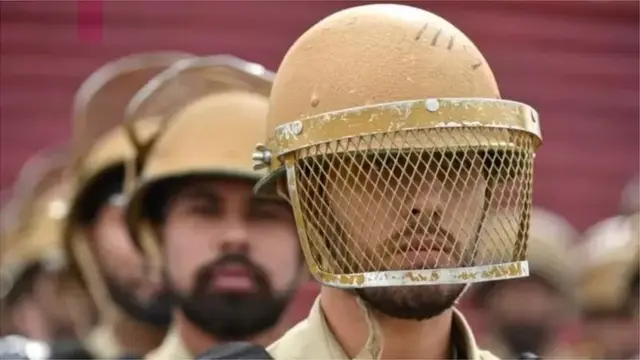 పోలీసులు