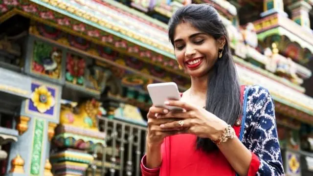 व्हॉटसअॅप मेसेज