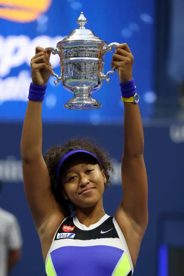 "Naomi Osaka defeat Victoria Azarenka"