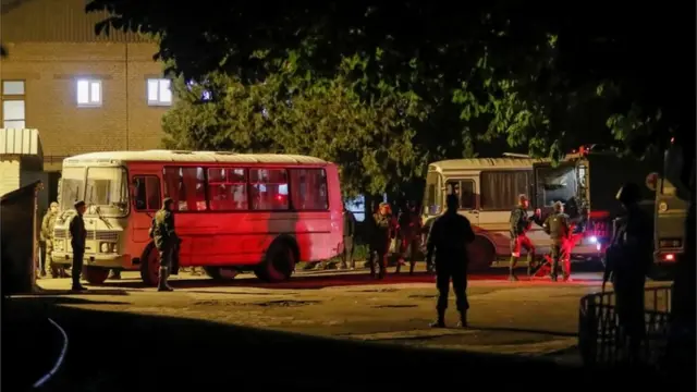 إجلاء الجنود الأوكرانيين