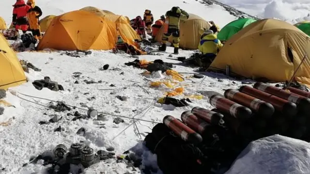 सगरमाथा क्षेत्रमा फोहर