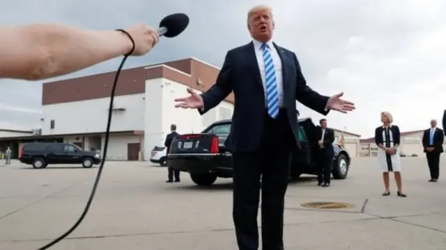 डोनल्ड ट्रंप