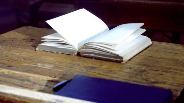 И у Србији папир полако уступа место екранима