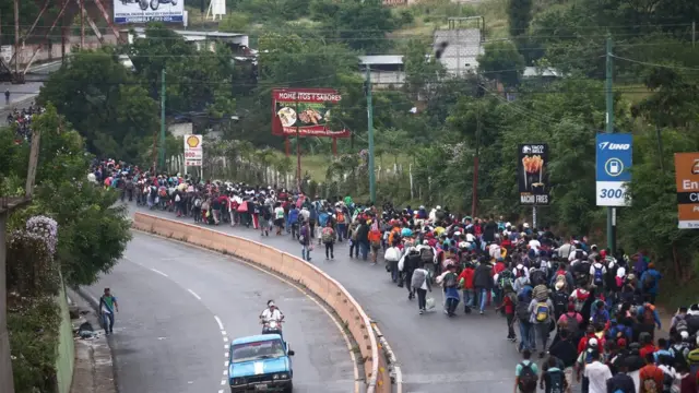 караван мигрантов в Гватемале