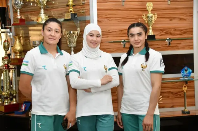 Ўзбекистонлик боксчи қизлар