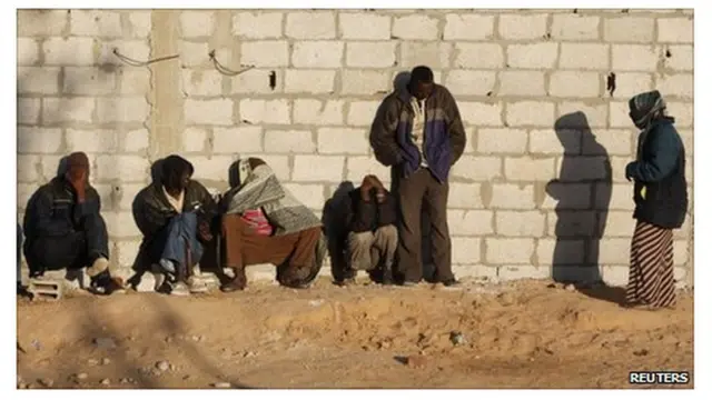 ስደተኛታት ነቲ ሓደገኛ ጉዕዞ እስራኤል ቅድሚ ምብጋሶም፡ ኣብ ሲናይ ይተኣኻኸቡ 2010