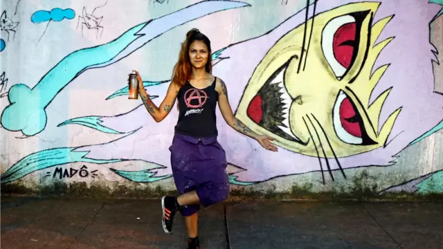 ښځې په کار کې