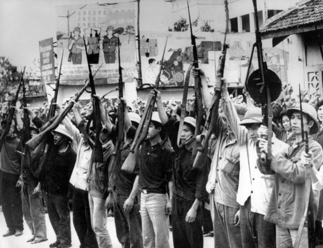 Công nhân Nhà máy in Tiến Bộ tại Hà Nội sẵn sàng ra trận, ngày 19/2/1979