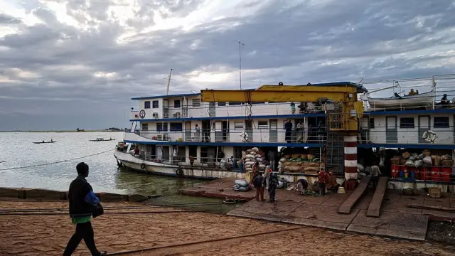 Ségou, le port de départ des bateaux naviguant sur le fleuve Niger jusqu'à Tombouctou