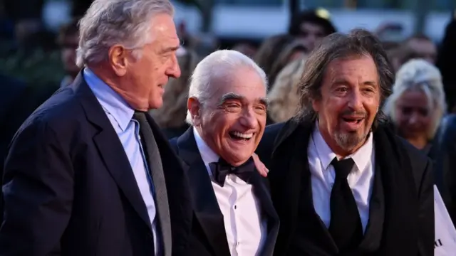 अमरीकी एक्टर अल पचीनो, निर्देशक मार्टिन स्कोरसेसी और रॉबर्ट डी नीरो, द आयरिशमैन