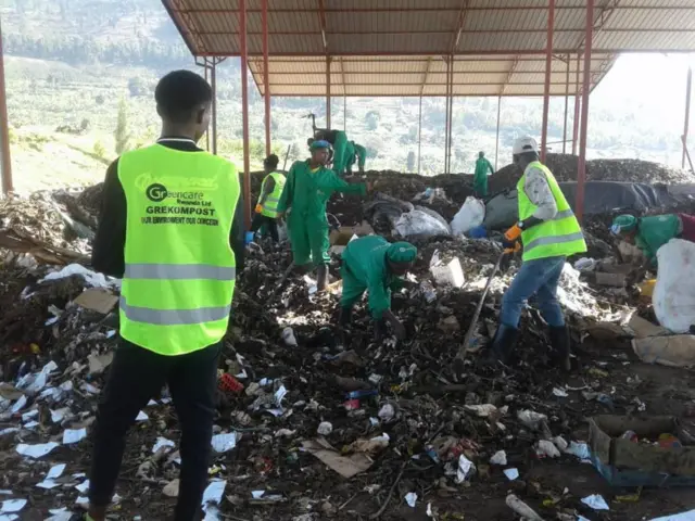 Ahandi ni mu ruganda Greencare Rwanda Limited mu karere ka Huye, rukora ifumbire ivuye mu bishingwe