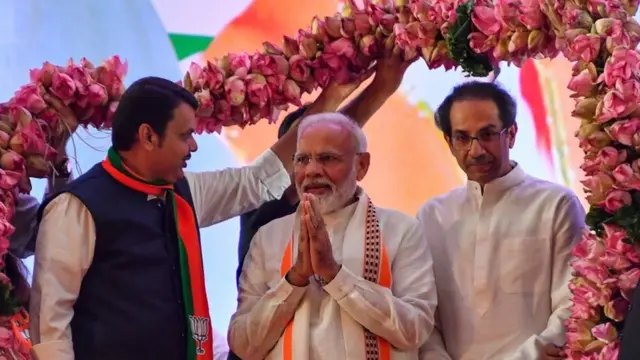 फड़नवीस, मोदी और उद्धव