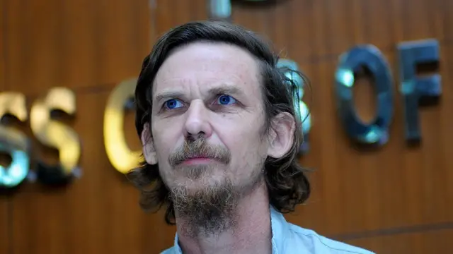 பேராசிரியர் ஜான் த்ரேவைப்