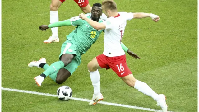 তবে তাঁর গোল নিয়ে চলছে বিতর্ক