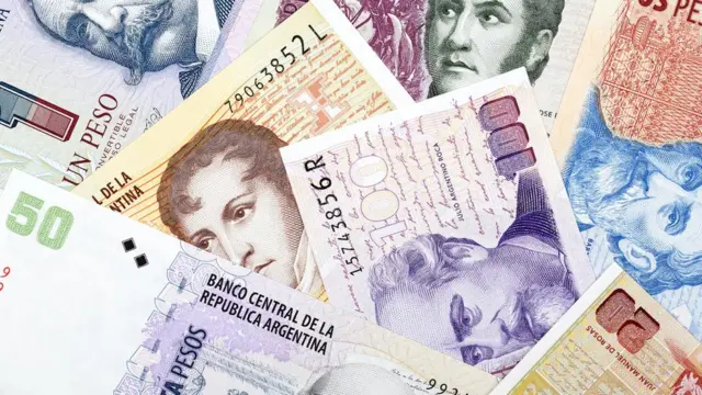 Pesos argentinos.
