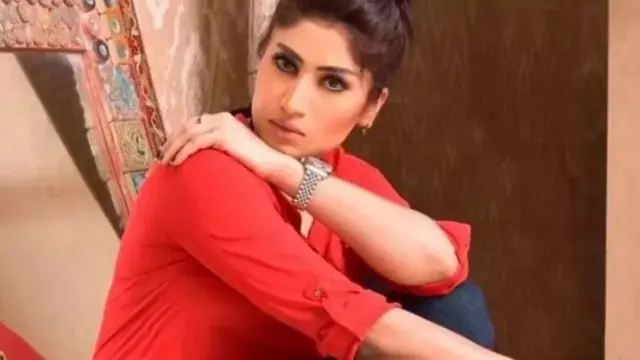 2016 ஆம் ஆண்டு, மாடல் அழகி கந்தீல் பலூச் அவரது சகோதரர் வாசிம் கானால் கழுத்தை நெரித்து கொலை செய்யப்பட்டார்.