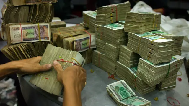 အခုသုံးနေတဲ့တစ်ထောင်တန်တွေကိုလည်း ဆက်လက်သုံးစွဲနိုင်