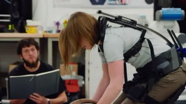 การทดลองใช้ Exoskeleton พบว่าช่วยผ่อนแรงในขณะที่เดินลงได้ 25%