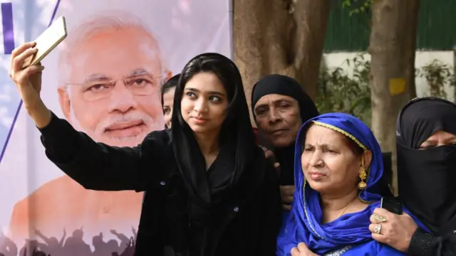 અગાઉ બિલ પસાર થયું તે વખતની તસવીર