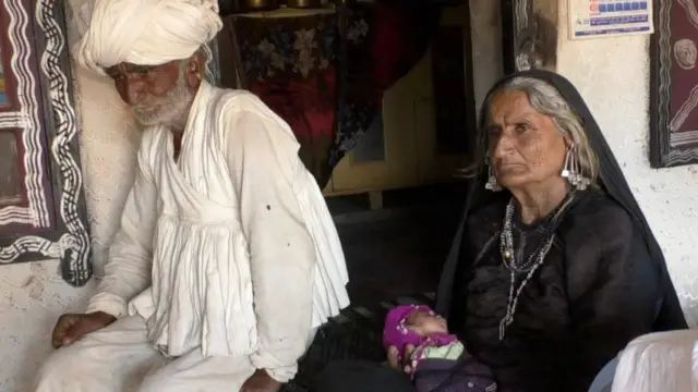 70 વર્ષે માતા બનનારા જીવુબહેન અને તેમના પતિ વાલજીભાઈ