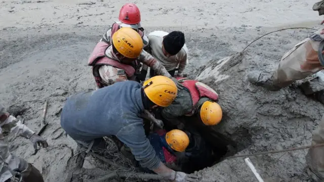 બચાવ કામગીરીની તસવીર