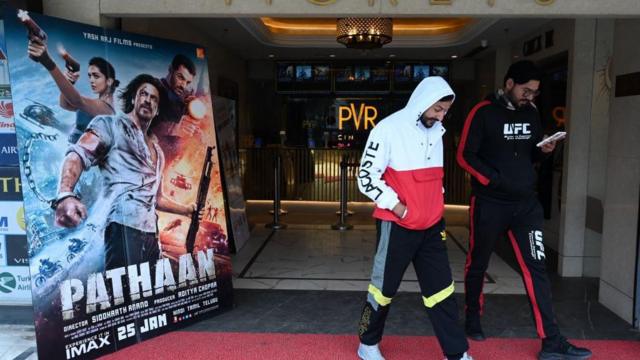 ஓடிடி தளங்களுக்கு எதிராக திரையரங்க உரிமையாளர்கள்