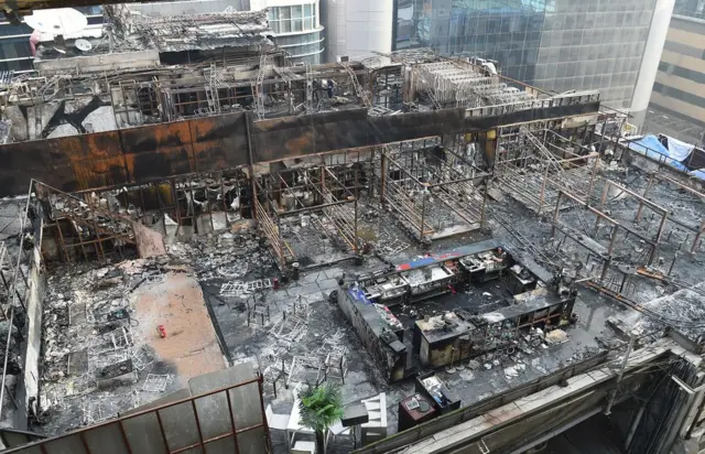 आग ने सब कुछ नष्ट कर डाला