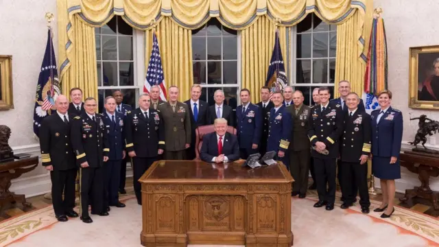 ترامپ و نظامیان