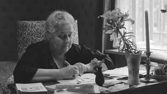 Анна Ахматова за полтора года до смерти. 1 августа 1964 года. Ленинград.