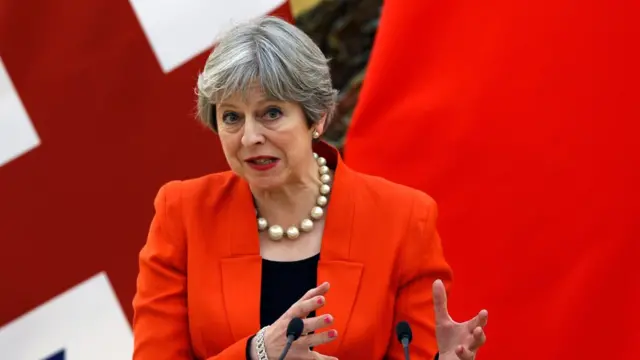 特里莎·梅和李克强举行联合新闻发布会