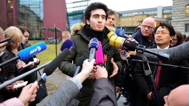 اناس مودامانی