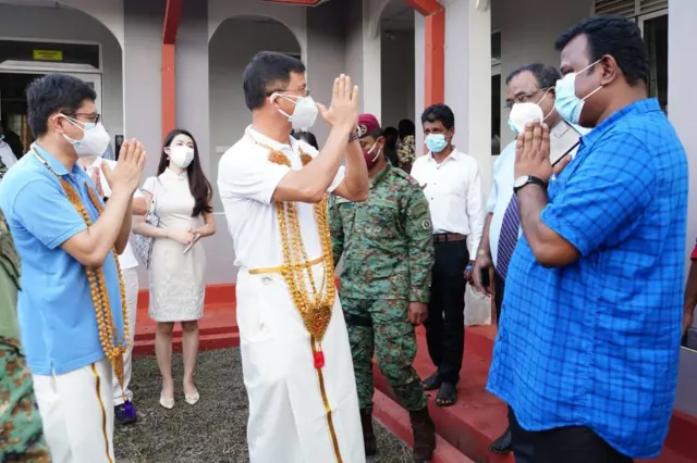 චීන තානාපති උතුරේ සංචාරයක