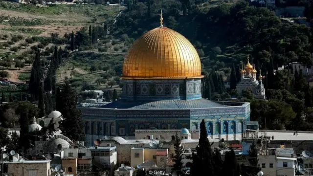 بیت‌المقدس به "احساسات قدسی، تاریخی، و آسمانی دامن می‌زند" - فرایندی که می‌تواند منکوب‌کننده باشد