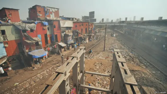 मुंबई का धारावी इलाक़ा