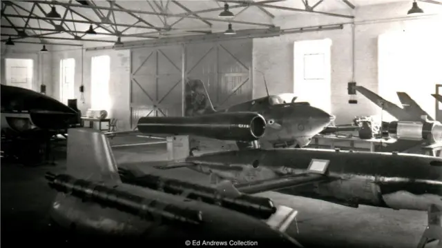 基地曾有许多截获自德国的科技，譬如Me-163火箭战斗机（Credit: Ed Andres Colleciton）