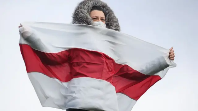 демонстрантка