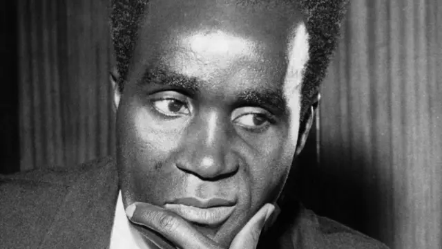 The President of Northern Rhodesia's United National Independence Party, Kenneth Kaunda, on im way to di1962 African People's Congress