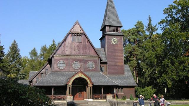 Capela protestante no cemitérioslot dando bonusStahnsdorf