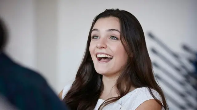 "做你自己"这种建议带给你的发展有限——而且你需要用实际行动来表现