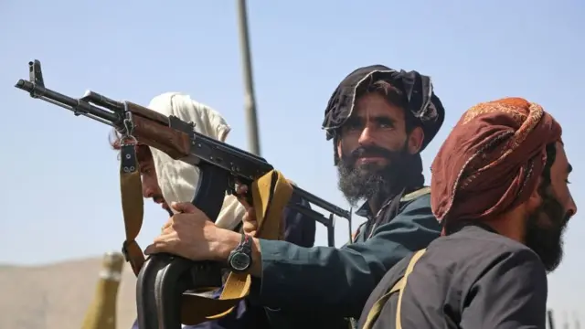 Talibanes en Kabul