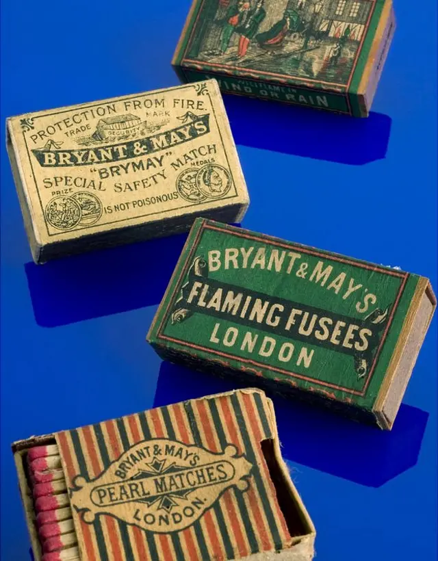Fósforos de la compañía líder en su producción: la muy poderosa Bryant & May.