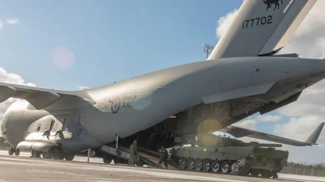 леопард Канада