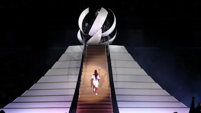 Наоми Осака