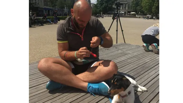 К акции присоединились друзья художницы, живущие в Познани