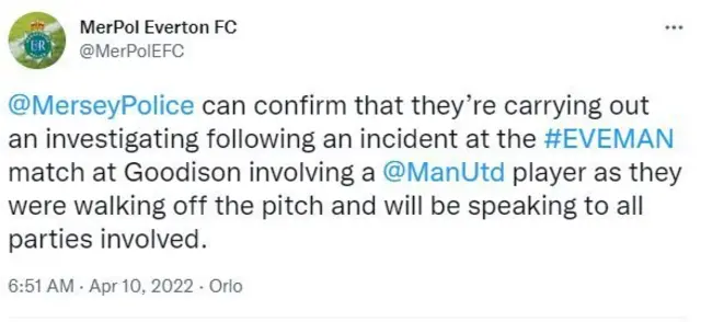 Ronaldo phone attack in Goodison Park: Manchester United, Everton, football fans react