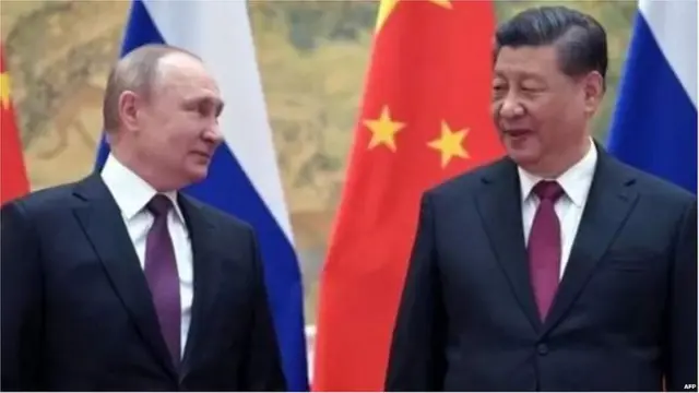 राष्ट्रपति व्लादिमीर पुतिन और शी जिनपिंग
