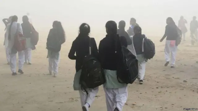 ਵਿਦਿਆਰਥੀਆਂ ਵਲੋਂ ਖੁਦਕੁਸ਼ੀ